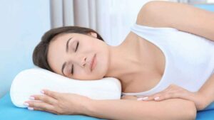 Read more about the article Best Sleeping Position For IT Band Pain